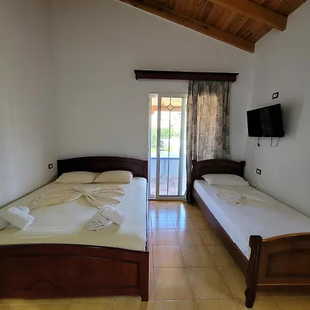 Guest house Blue Ksamil